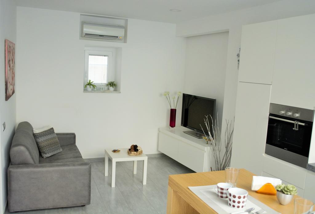 Casa Vacanza Dea ซอร์เรนโต ภายนอก รูปภาพ